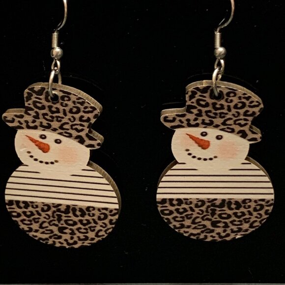 Jewelry - Snowman Earrings, Christmas Earring, Frosty Earrings, Holiday Earring, Gift Idea